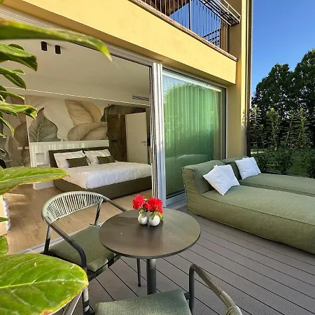 Grenier Blanc In Ingresso Indipendente